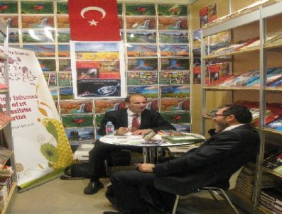 Madrid Kitap Fuarı`nda Türkiye`yi Rnk Neşriyat Temsil Etti