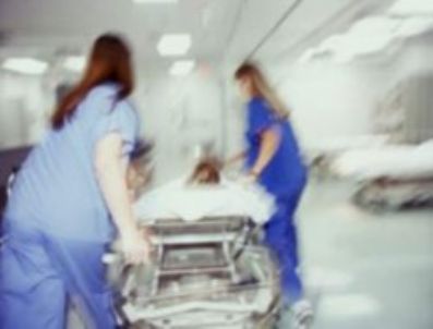 25 kişi yedikleri tavuktan zehirlendi