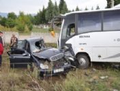 Düzce`de Trafik Kazası: 2 Ölü, 5 Yaralı