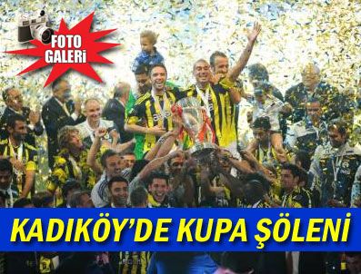 İZMIRSPOR - Şampiyon Kupasına Kavuştu