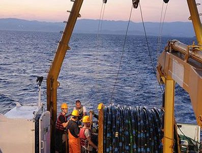 Akdeniz`de petrol arama devam edecek