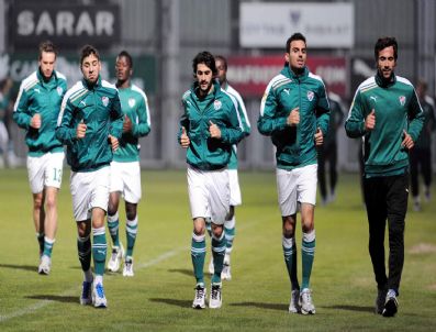 Bursaspor`da İstanbul Büyükşehir Belediyespor Hazırlıkları Moralli Başladı