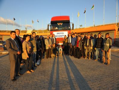 Erciyes Üniversitesi Depremzedelere Battaniye, Soba ve Çocuk Maması Gönderdi
