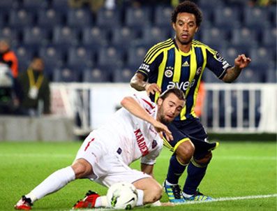SERKAN KıRıNTıLı - Fenerbahçe Karabük maçı geniş özeti (Fener 1 Karabükspor 0)