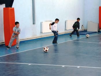 Hisarcık’ta Miniklere Futbol Kursu