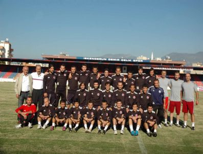 İskenderunspor Tokat`tan Aldığı Galibiyete Seviniyor