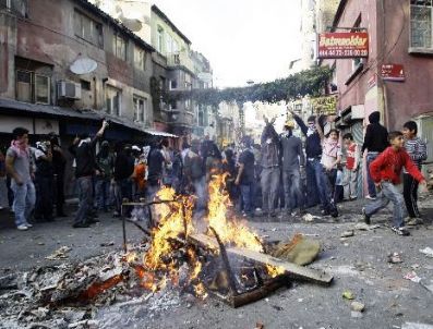 PKK Dolapdere 'yi karıştırdı, olaylar çıktı