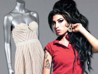 Amy Winehouse'un elbisesi satışa çıkıyor
