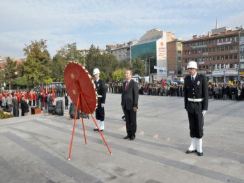 BAYRAKTAROĞLU - Atatürk, Ölümünün 73. Yıldönümünde Kırıkkale`de De Anıldı