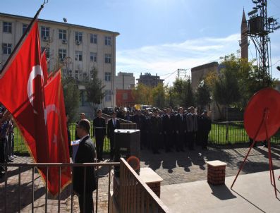 MUSTAFA İMAMOĞLU - Atatürk Ölümünün 73. Yılında İdil`de Törenle Anıldı