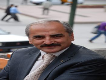 KAZıM ŞAHIN - Başkan Şahin, Atatürk`ü Andı