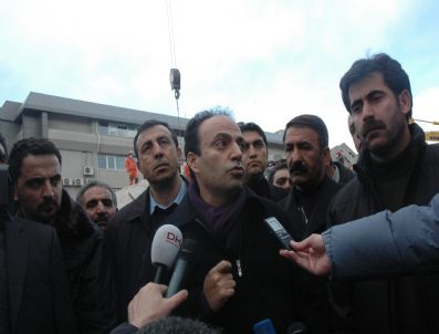 Baydemir, Depremle İlgili Açıklamalarda Bulundu