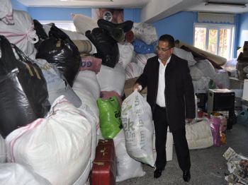 KÜÇÜK MEHMET YıLDıZLı - Çağlayancerit’ten Van’a Yardım Eli