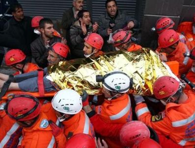 AFAD: 27 yaralı çıkarıldı, 10 kişi öldü