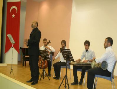 HALİL MUTLU - Üniversitede 10 Kasım Atatürk`ü Anma Programı