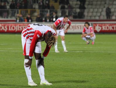 MUSTAFA SARP - Samsunspor`da Yabancıların Karnesi Tat Vermedi