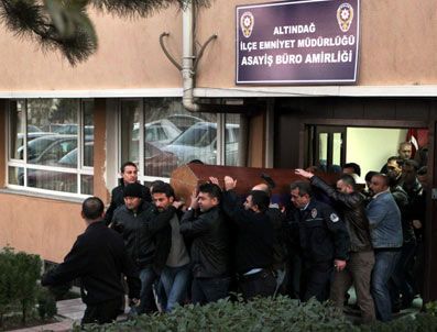 ZEKI ÇATALKAYA - Eşini ve amirini öldürdü kayınvalidesini yaraladı