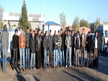 Termik Santralde İşe Alanmayanlar Eylem Yaptı