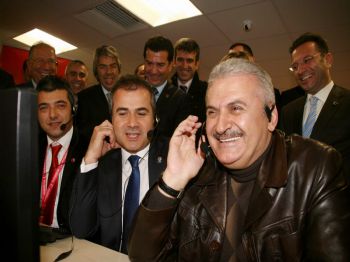 SERPIL TIMURAY - Çağrı Merkezinde İki Bakan `alo` Dedi, Müşteri Şaşırdı