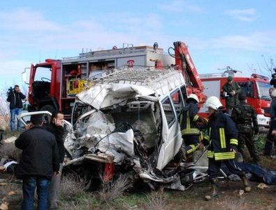 Tekirdağ'da trafik kazası: 5 ölü 11 yaralı