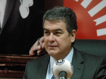 RUTKAY AZIZ - Erdoğan`a Berlusconi Benzetmesi