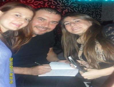 İzmir`de Şiir Gecesi