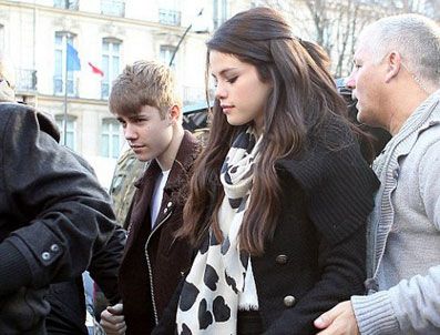 JUSTİN BİEBER - Selena Gomez Paris'i salladı