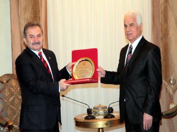 KOFİ ANNAN - Kktc Cumhurbaşkanı Eroğlu, Demokrat Parti Genel Başkanı Zeybek`i Kabul Etti