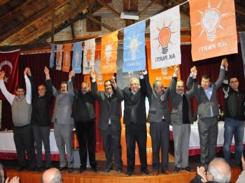 İSMAİL KAŞDEMİR - Küçükkuyu Ak Parti’de Halil Ahmet Şahin Güven Tazeledi