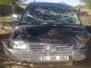 Midyat`ta Trafik Kazası: 2 Yaralı