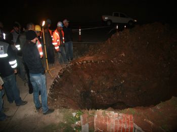 D 100 - Nato Boru Hattına Ulaşmak İçin 30 Metre Tünel Kazdılar