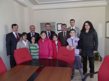 MEHMET ÜNLÜ - Yıldırım Koleji, Yetiştirme Yurdundaki 5 Öğrenciyi Ücretsiz Okutacak