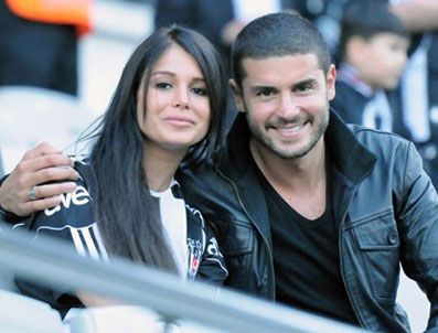 ÖZGÜR OZAN - Berk Oktay: Haberim olmadan nişanladılar