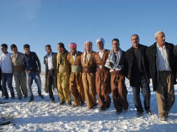 DOĞANLı - Hakkari Düğünleri Engel Tanımıyor