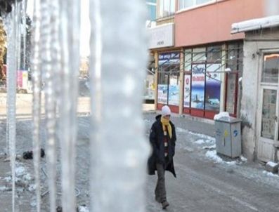 DEVLET METEOROLOJI GENEL MÜDÜRLÜĞÜ - Van`da Soğuk Hava Etkisini Sürdürecek