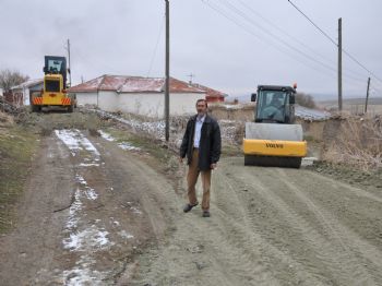 YAKUP ODABAŞı - 2 Asırlık Köyde Yol Açma Çalışması Devam Ediyor