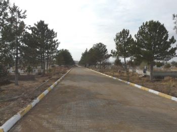 MUSTAFA ÖZDAL - Boğazlıyan Mezarlığında Çevre Düzenlemesi Tamamlandı