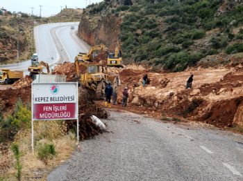 Çankaya`da Yol Çalışmaları Devam Ediyor
