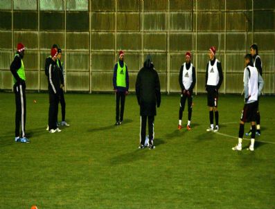 MAMADOU DIALLO - Sivasspor`da Gençlerbirliği Maçı Hazırlıkları