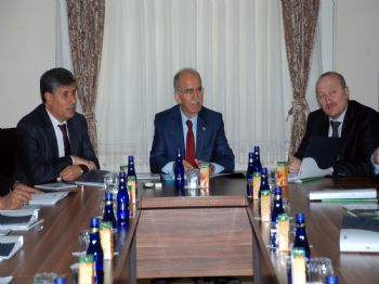 HALIL İBRAHIM AKPıNAR - Bebka Yönetim Kurulu Toplantısı Bilecik`te Yapıldı.