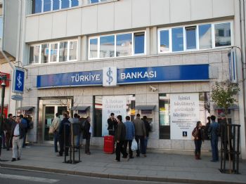 TÜRK EKONOMI BANKASı - Çorlu`da 6 Bin Kişiye 1 Banka Şubesi Düşüyor