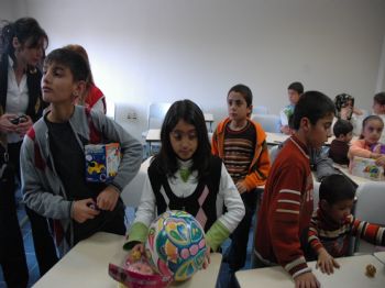 Ankara Valiliği Depremzedelere Yardım Eli Uzattı