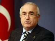 Cemil Çiçek, ``Sultan Abdülmecid ve dönemi`` sergisinin açılışını yaptı