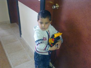 Depremin Acısını Memleketlerinden Kilometrelerce Uzakta Unutmaya Çalışıyorlar