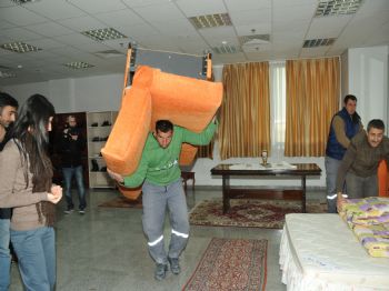 Depremzedeler Bornova`da Ağırlanıyor