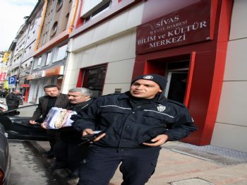 MADıMAK - Eski Madımak Oteli`nde Bilirkişi İncelemesi