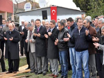 ŞÜKRÜ KARABALıK - Kartepe İlçesinde Hasanpaşa Camii`nin Temeli Atıldı