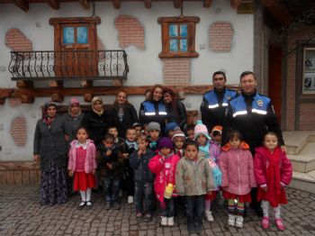 ŞIRINLER - Kır Çiçekleri Sinemada