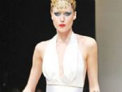 Öyle Bir Geçer Zaman ki'nin yıldızı podyumda