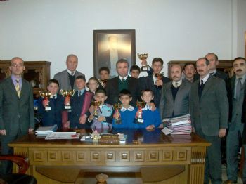 MEHMET ÜNLÜ - Satranç Şampiyonları, Ödüllerini Aldı